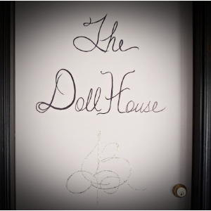 The Dollhouse Garage Makeover Reveal